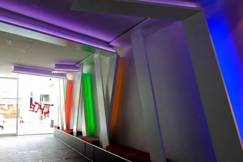 Отель The Miro Apartments