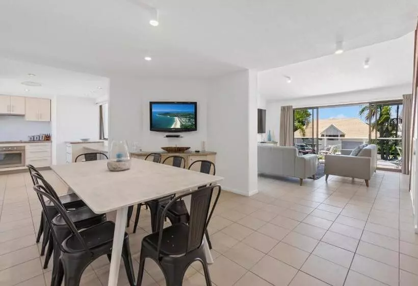 호텔 Noosa Boutique Apartments & Elkhorn Villas