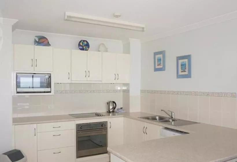 فندق Pacific Surf Absolute Beachfront Apartments