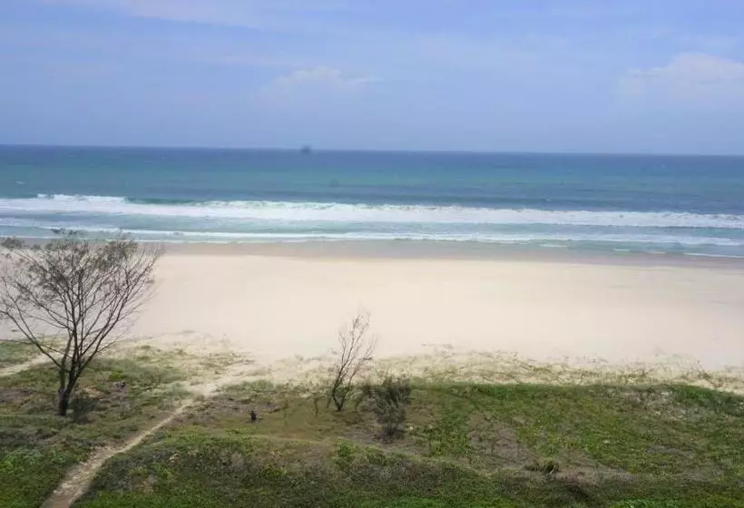 فندق Pacific Surf Absolute Beachfront Apartments