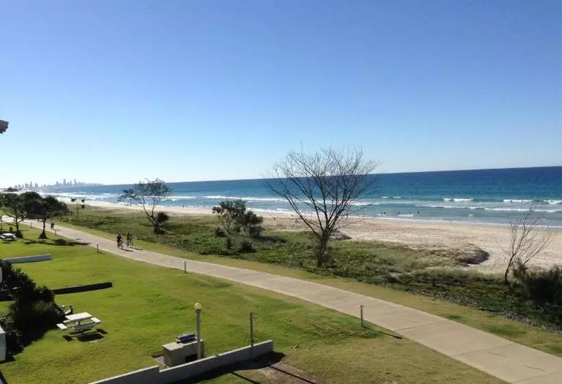 فندق Pacific Surf Absolute Beachfront Apartments