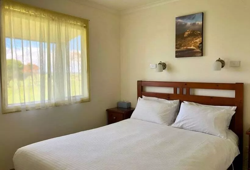 Отель Promhills Cabins