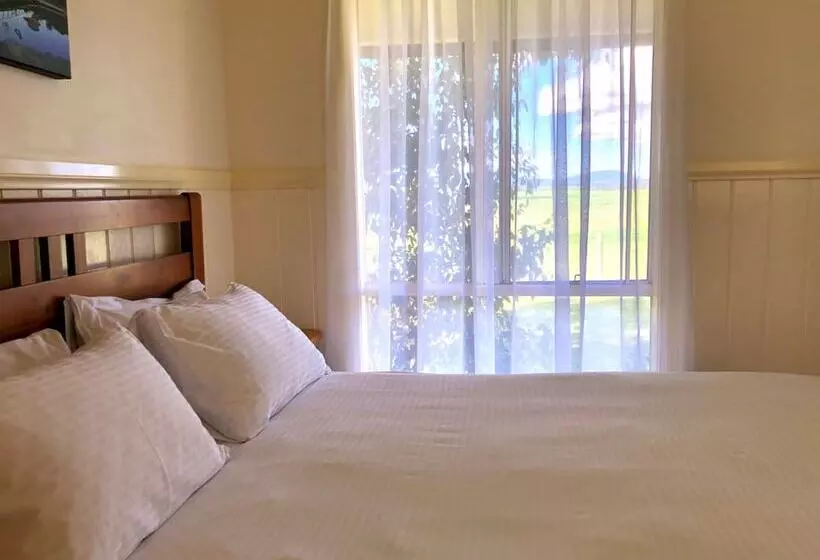 Отель Promhills Cabins