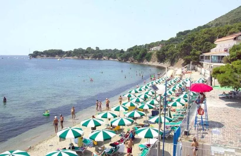 فندق Punta Licosa