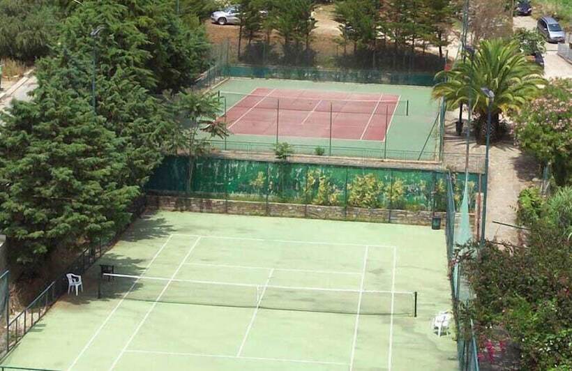 فندق Punta Licosa