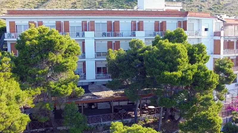 هتل Punta Licosa
