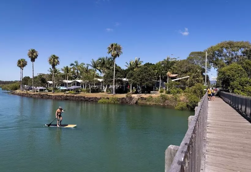 Отель Reflections Brunswick Head Holiday Park