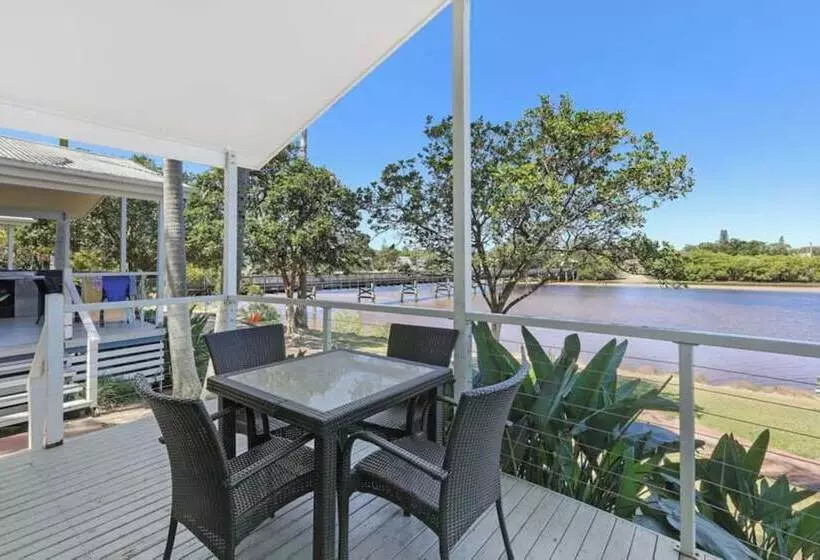 Отель Reflections Brunswick Head Holiday Park