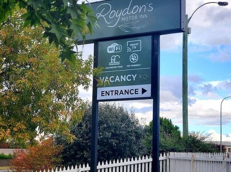 فندق Roydons Motor Inn