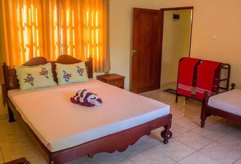 Hotel Sakura Villa Bentota