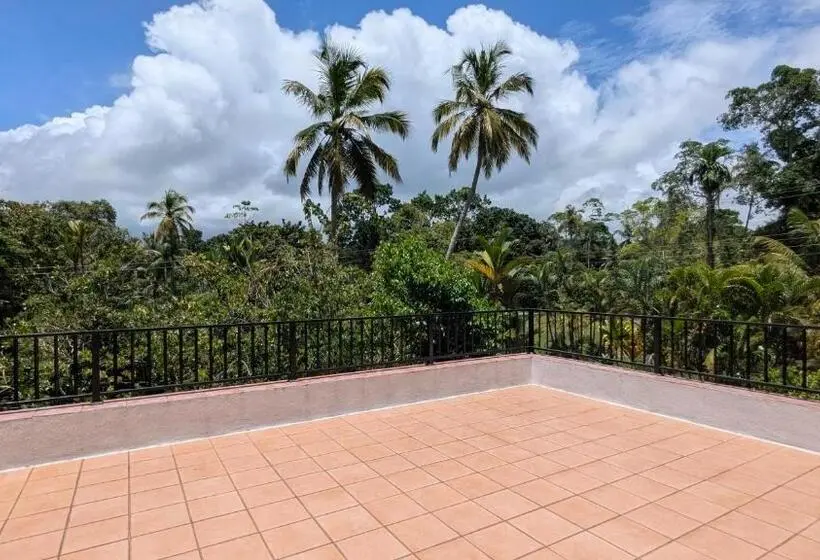 ホテル Sakura Villa Bentota