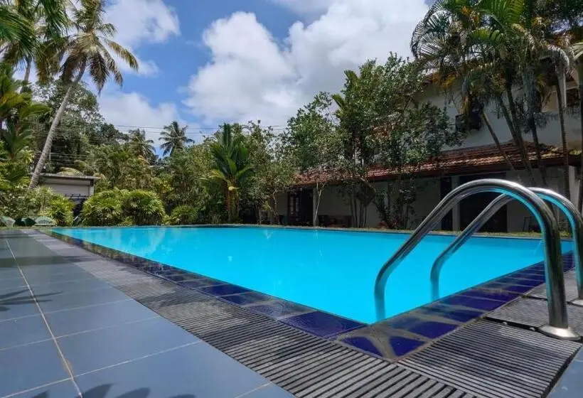 ホテル Sakura Villa Bentota
