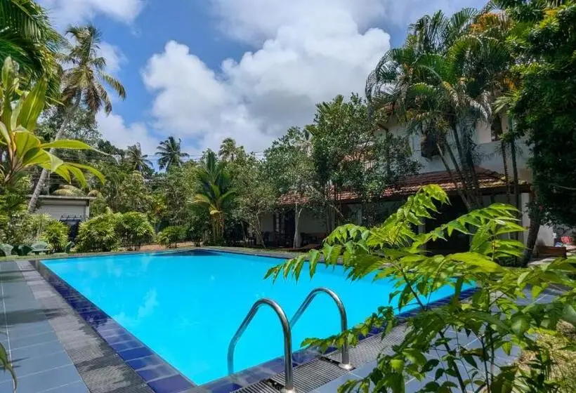 ホテル Sakura Villa Bentota