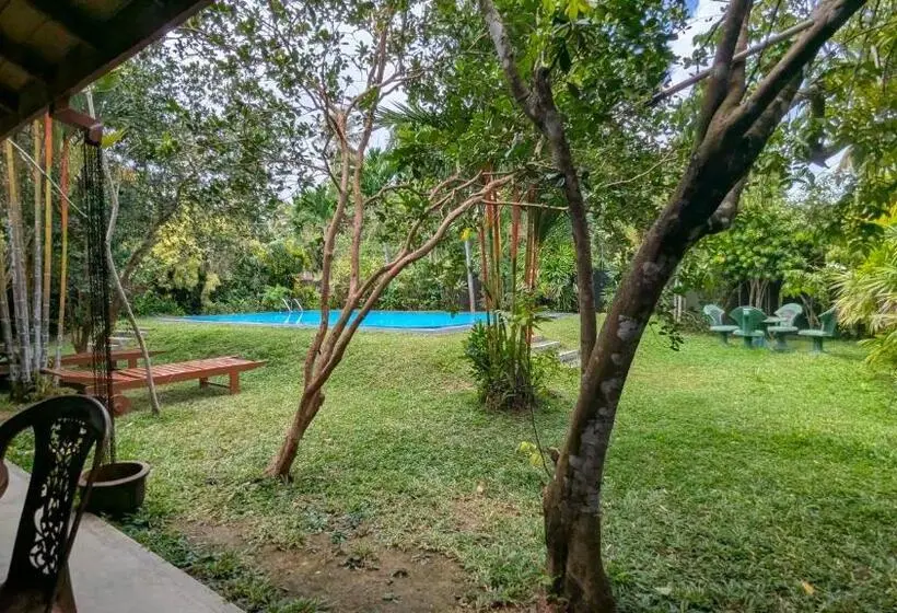 ホテル Sakura Villa Bentota