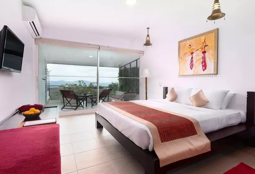 בית מלון כפרי The Theva Residency