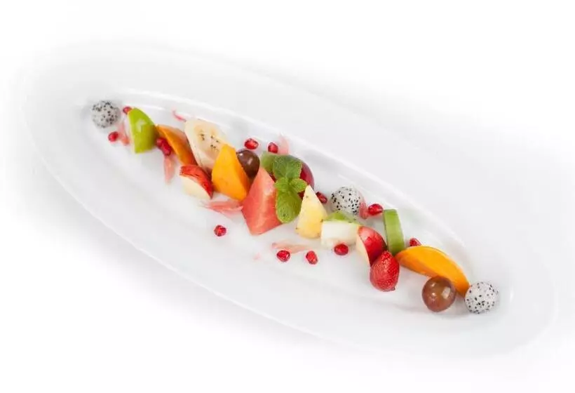 בית מלון כפרי The Theva Residency