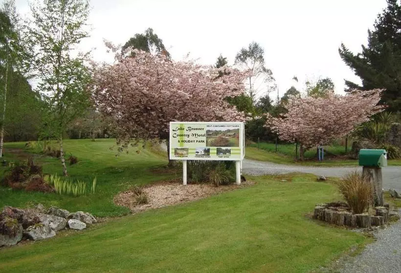 Lake Brunner Country Motel & Holiday Park