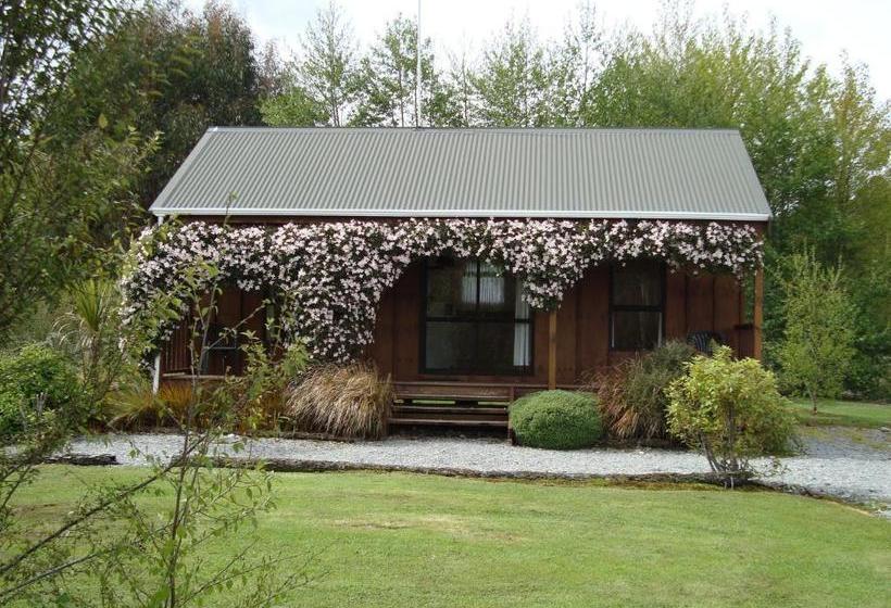 Lake Brunner Country Motel & Holiday Park