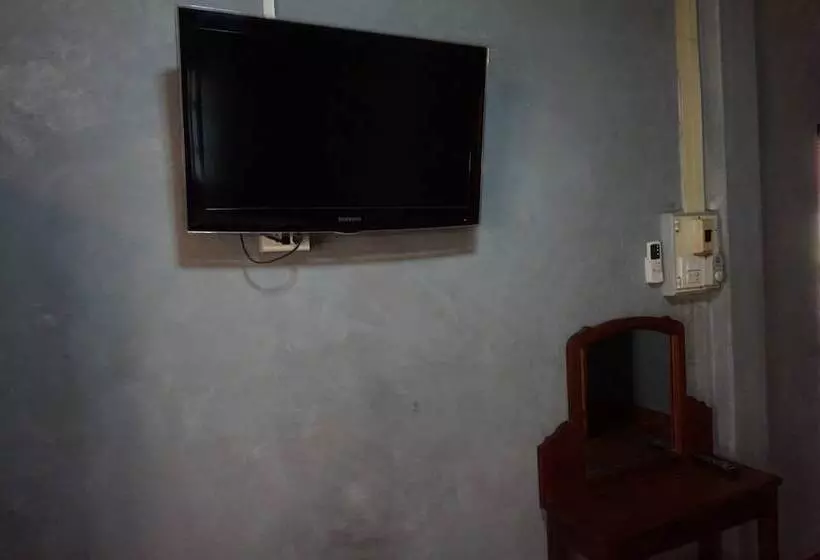 ペンション Mali House