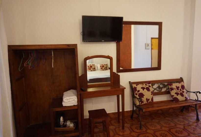 پانسیون Mali House