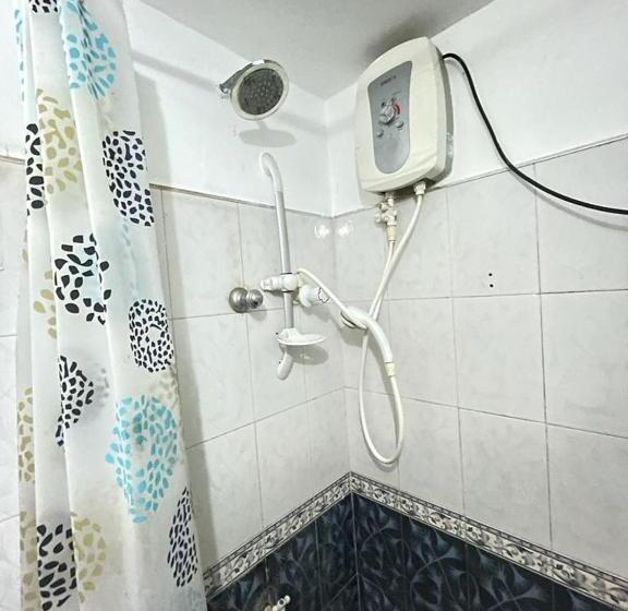 بنسيون Rock Cascade Tourist Home &cookery School