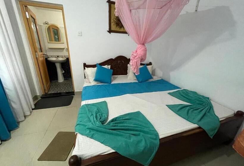 펜션 Rock Cascade Tourist Home &cookery School