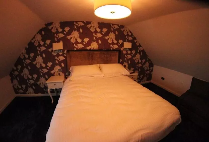 פנסיון Shorehead Guest House