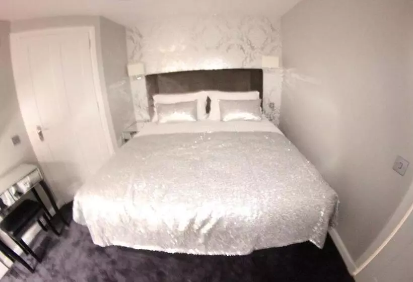 פנסיון Shorehead Guest House