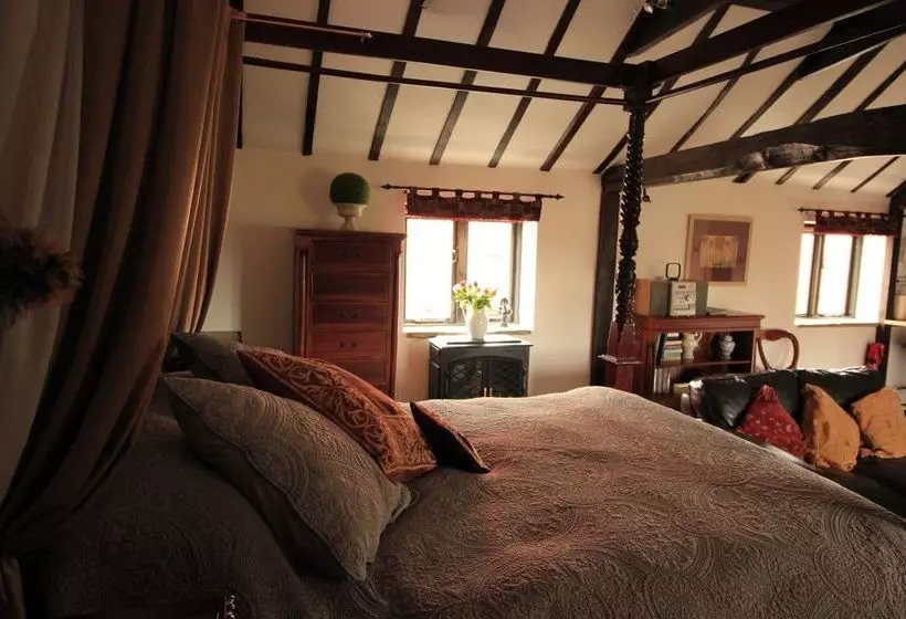 The Hayloft And Stables At Greystones