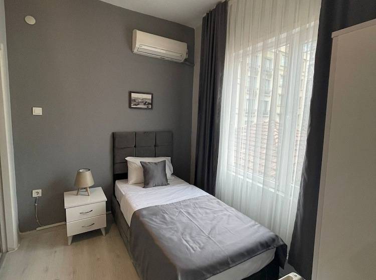 ユースホステル Oldmile Palace