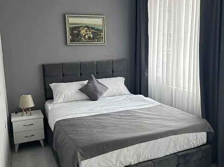 هاستل Oldmile Palace