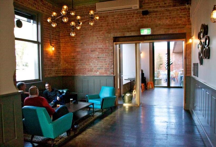 הוסטל Western Hotel Ballarat