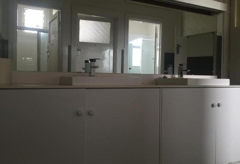 הוסטל Western Hotel Ballarat