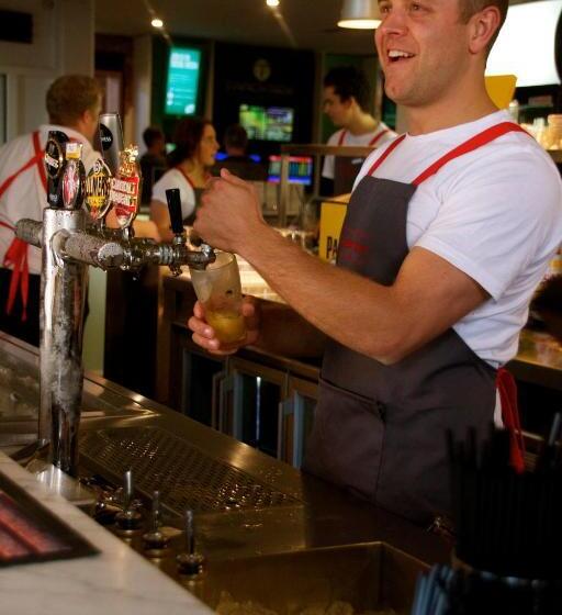 הוסטל Western Hotel Ballarat