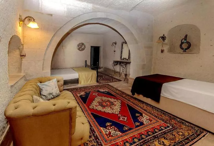 ベッドアンドブレックファースト Nessa Cave