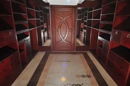 Carlton Luxury Villa