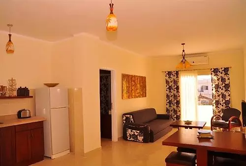 Carlton Luxury Villa