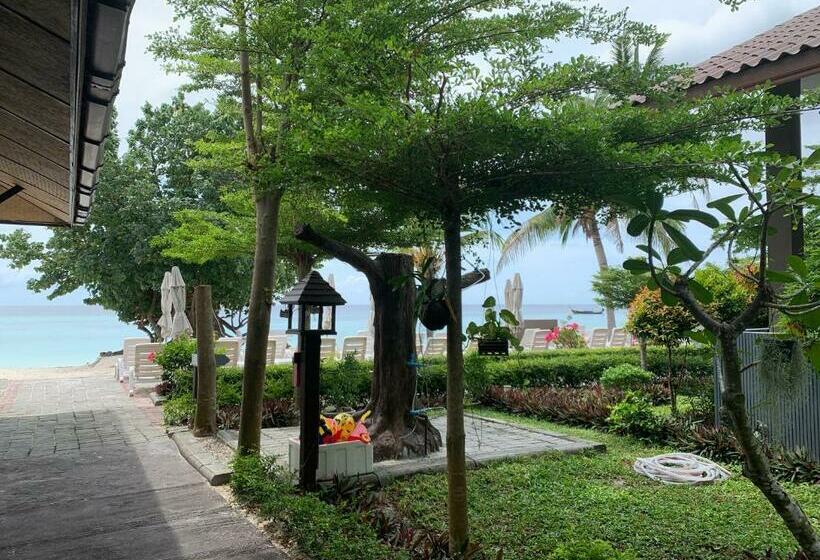 فندق Bella Vista Beach Resort Koh Lipe