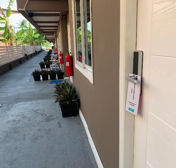 فندق Bella Vista Beach Resort Koh Lipe