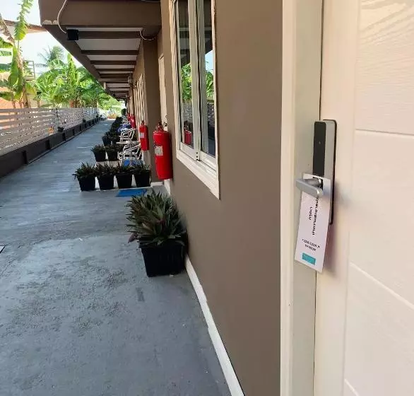 هتل Bella Vista Beach Resort Koh Lipe