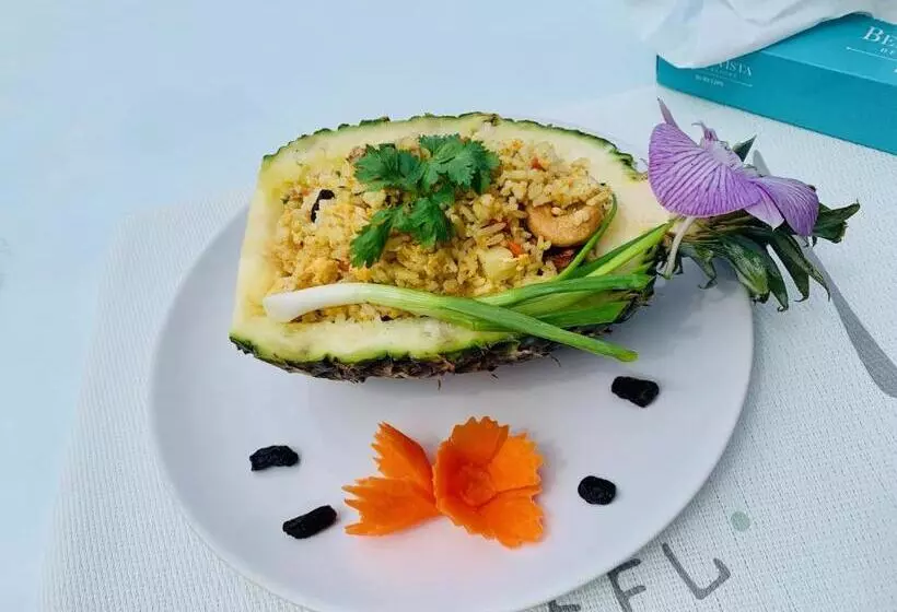 هتل Bella Vista Beach Resort Koh Lipe