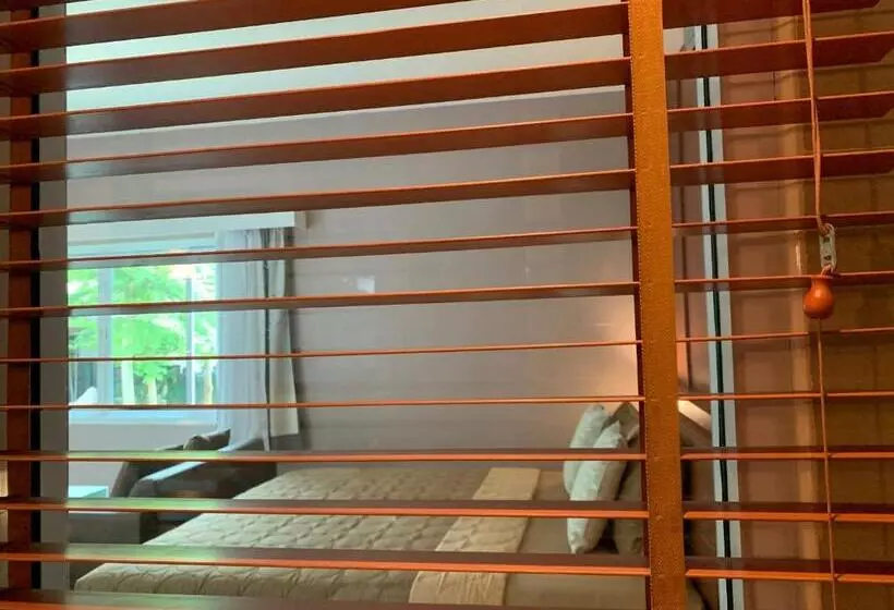 هتل Bella Vista Beach Resort Koh Lipe