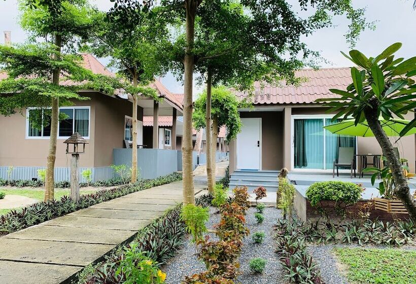 فندق Bella Vista Beach Resort Koh Lipe