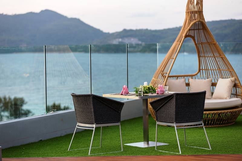 Hotel Crest Resort & Pool Villas   Sha Extra Plus