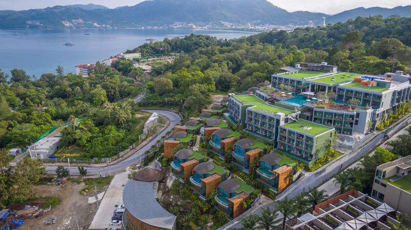 Hotel Crest Resort & Pool Villas   Sha Extra Plus