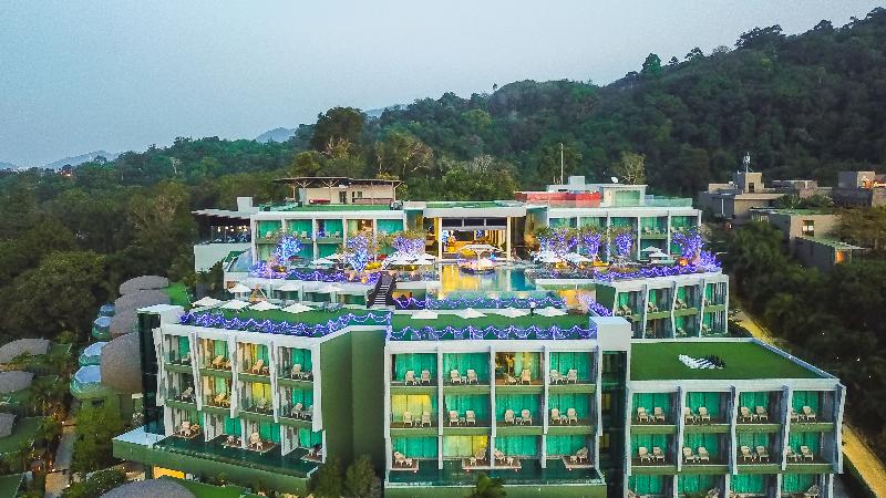 Hotel Crest Resort & Pool Villas   Sha Extra Plus