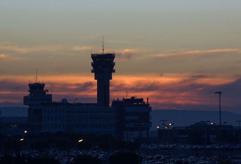 בית מלון כפרי F1 Marseille Aéroport