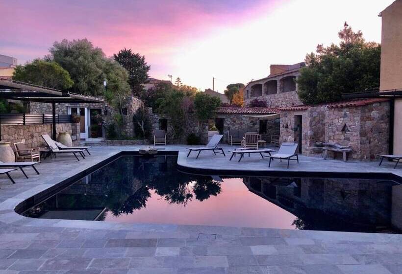 هتل Hôtel Casa Rossa & Spa