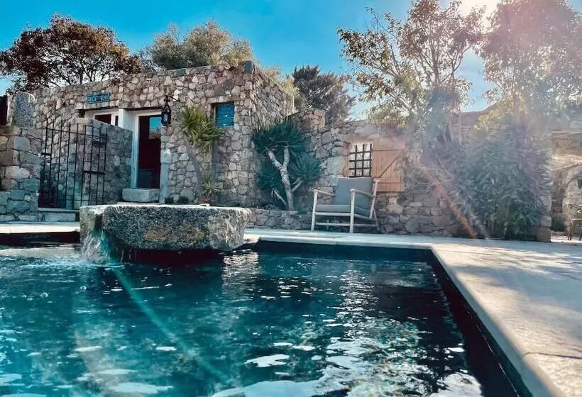 هتل Hôtel Casa Rossa & Spa