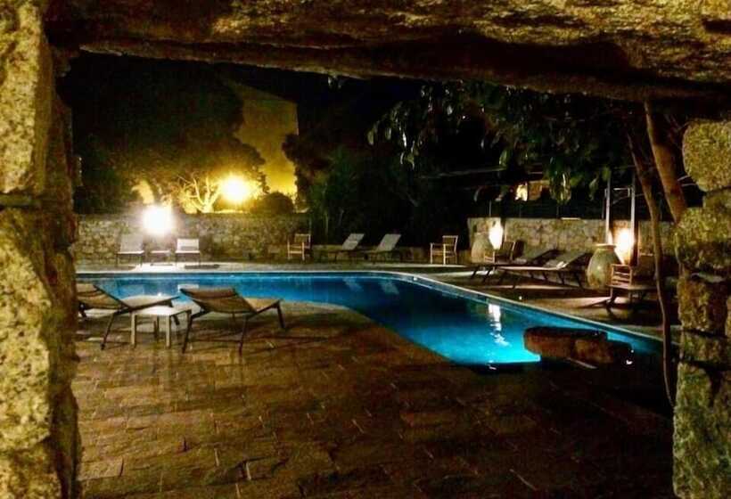 هتل Hôtel Casa Rossa & Spa